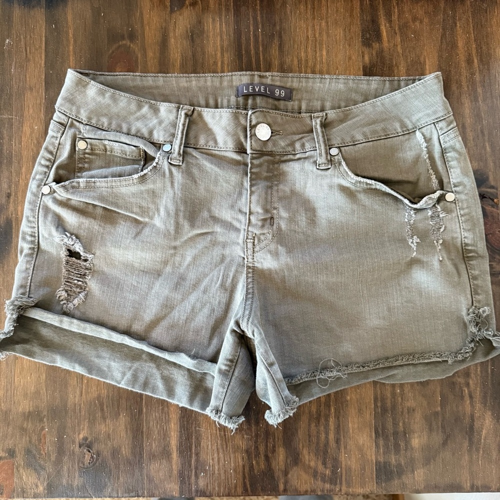 Level 99 Khaki Distressed Olive Green Jean Shorts Size 28